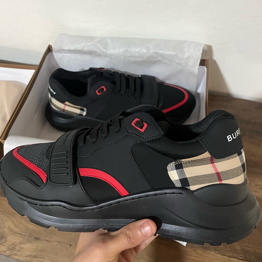 very comfy shoe
